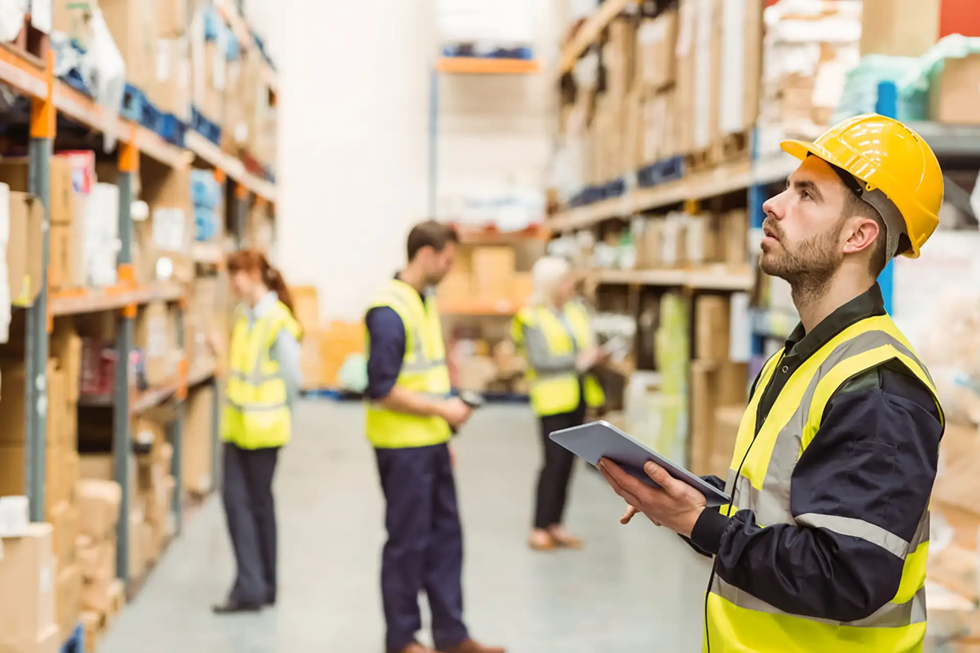 Personale di magazzino e logistica – CGM Trasporti